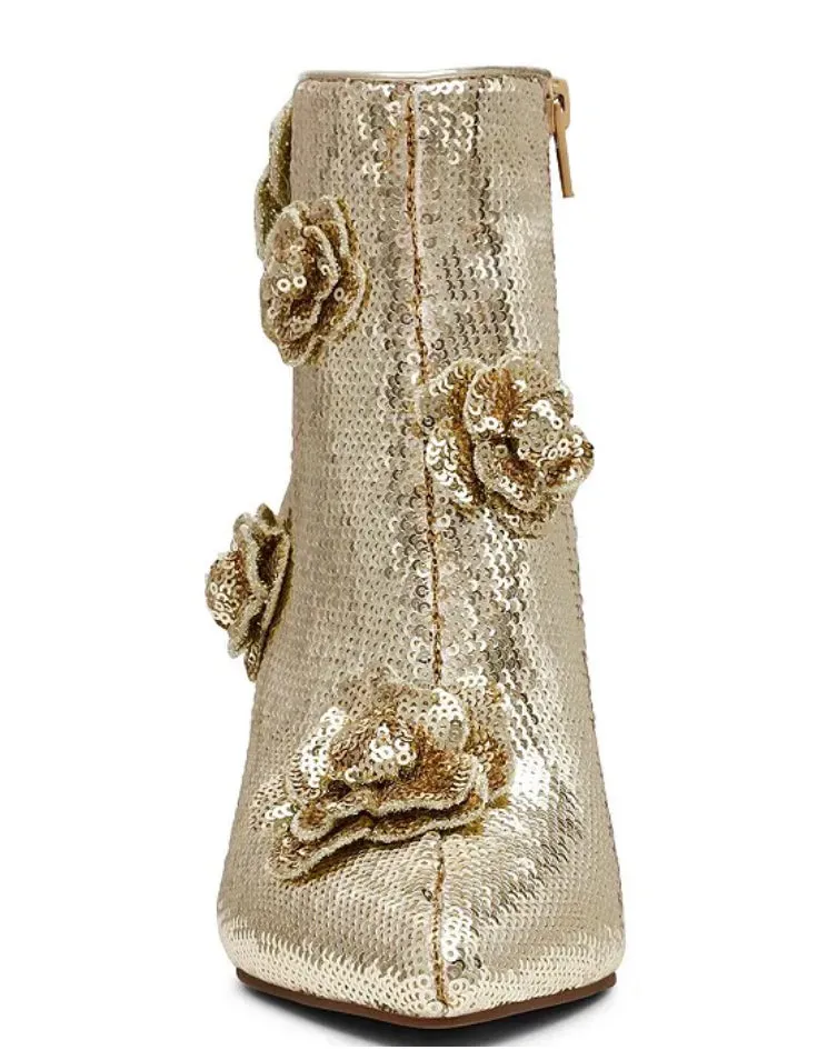 Betsey Johnson Finlee G105