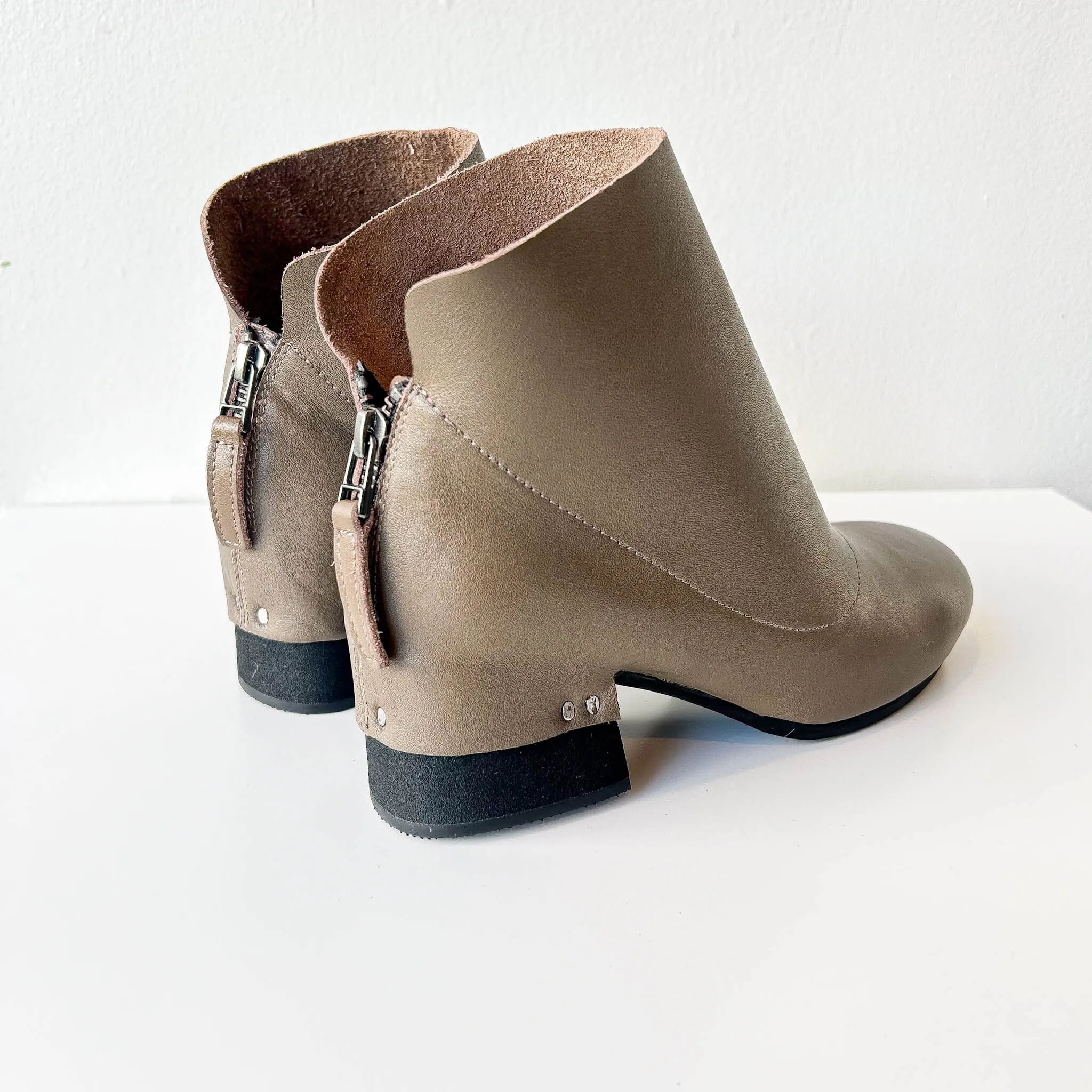 FW24 707021-3 | SHIRO | Yuko Imanishi 