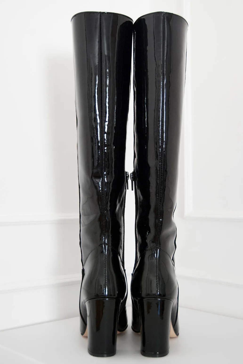 Lux, black
