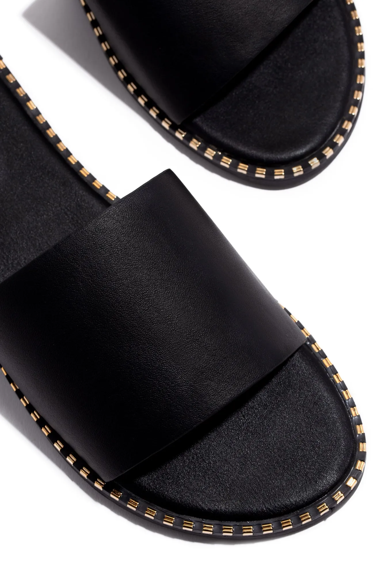 Maui Flat Slip On Sandals - Black