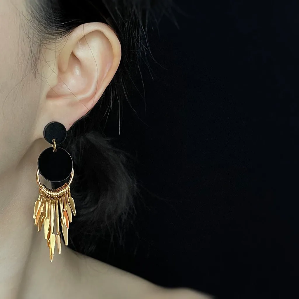 Medieval Tassel Black Gold Earrings(MAC197)