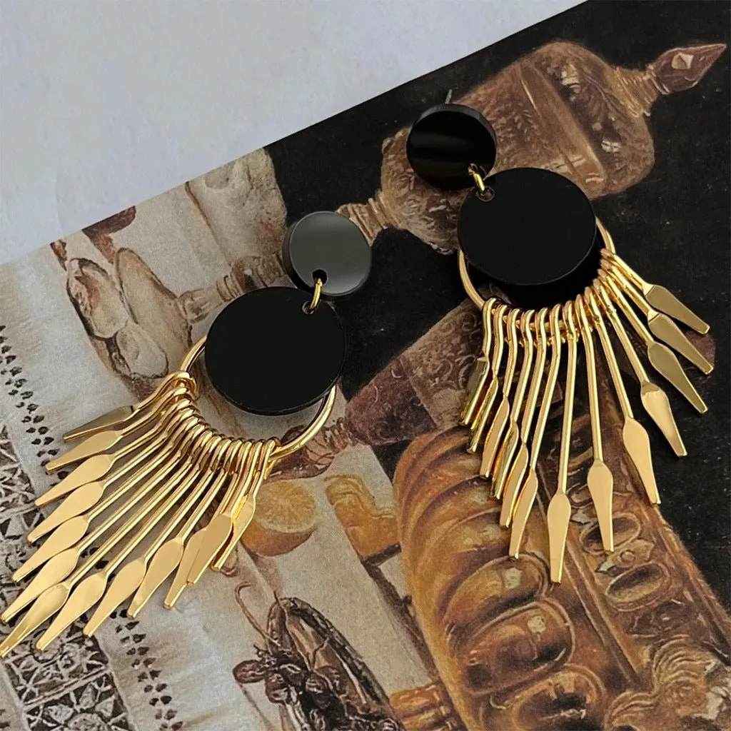 Medieval Tassel Black Gold Earrings(MAC197)